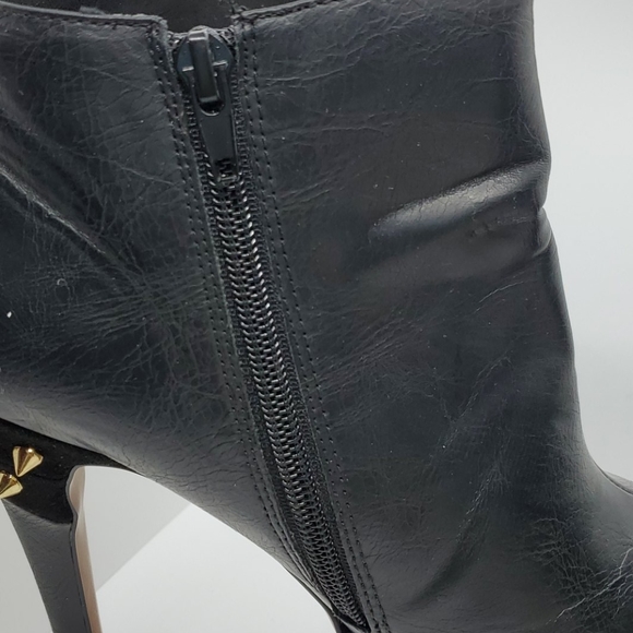 Wild Pair Allie WP Studded Platform Bootie - Picture 5 of 6